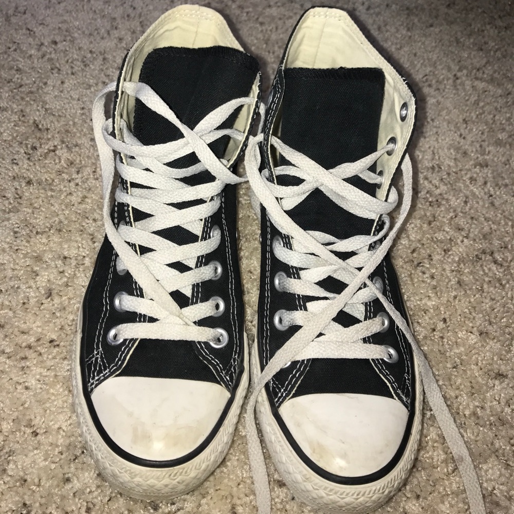 Black hightop converse