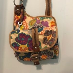 Fossil floral purse