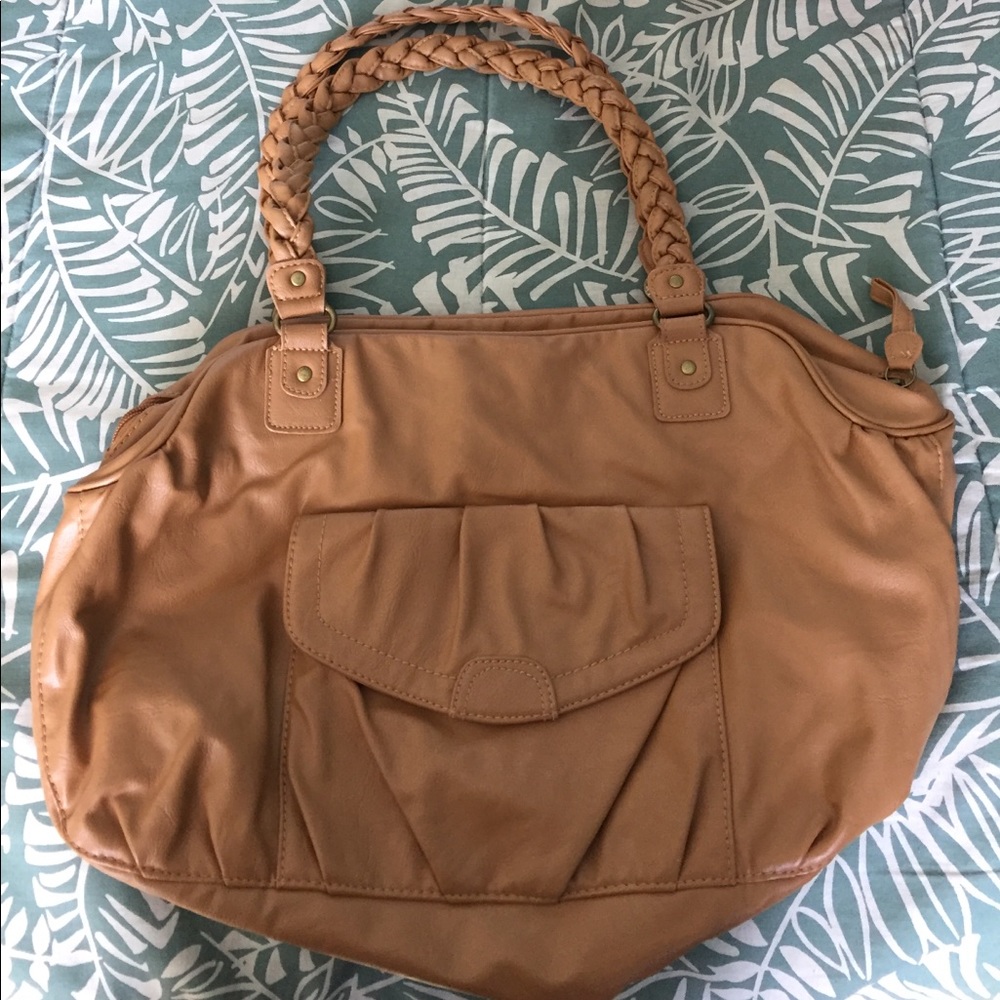 Tan purse with front pocket