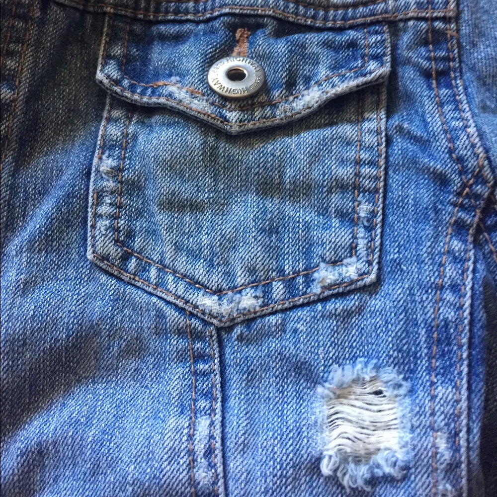 Denim jacket - Picture 2 of 3