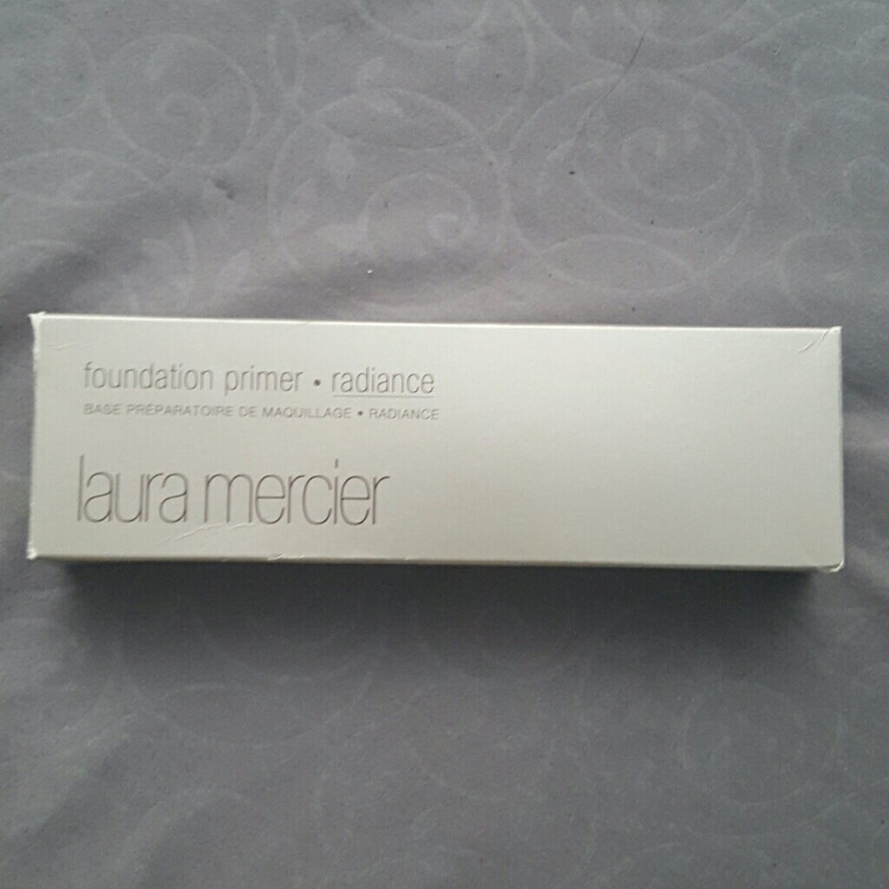 Foundation primer radiance Laura Mercier