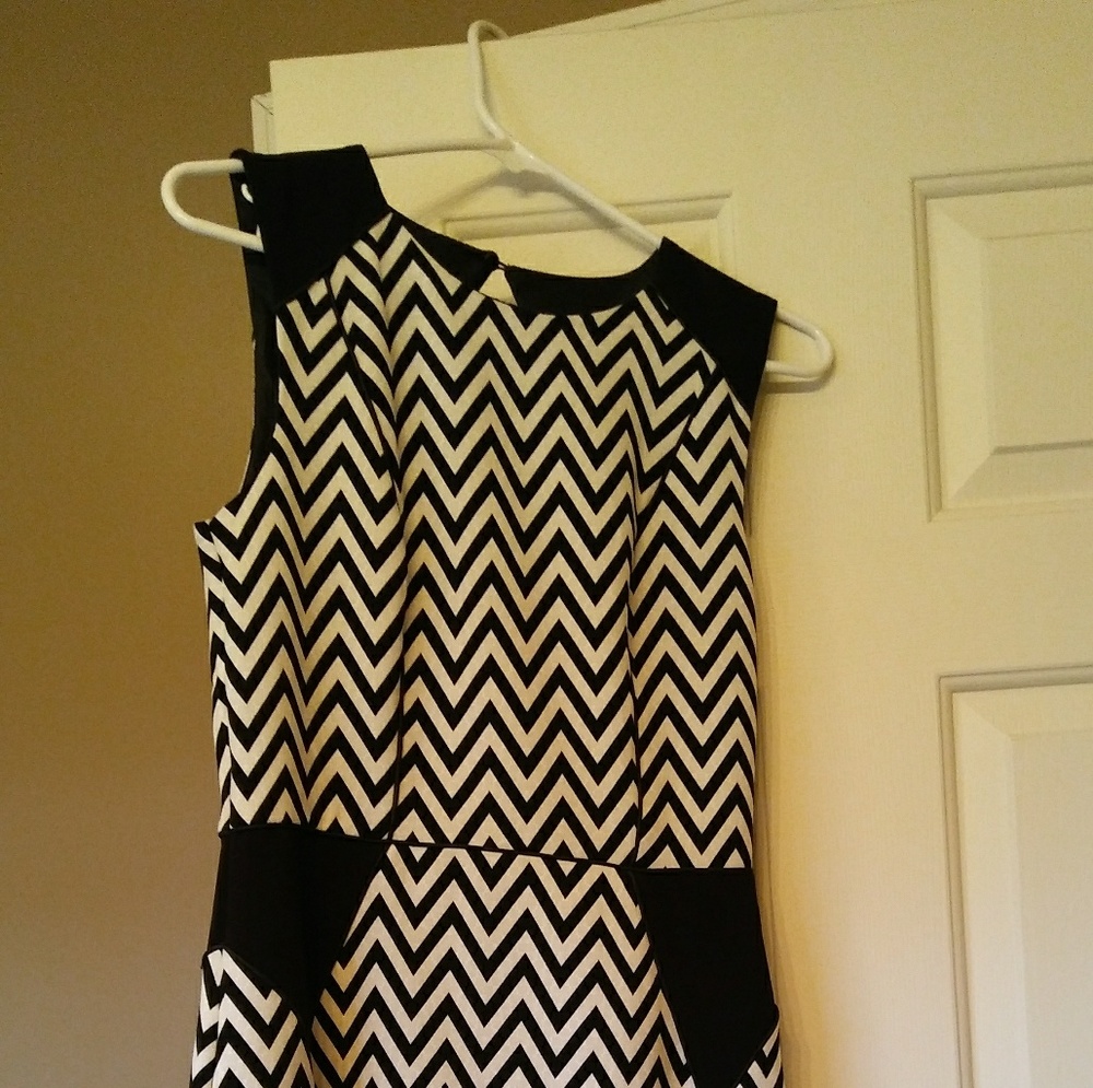 Black and white H&M dress
