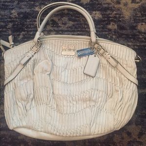 White Leather Coach Tote/Shoulder Bag w/ Ribbing