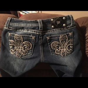 Miss Me Bootcut sz 29/inseam 34"