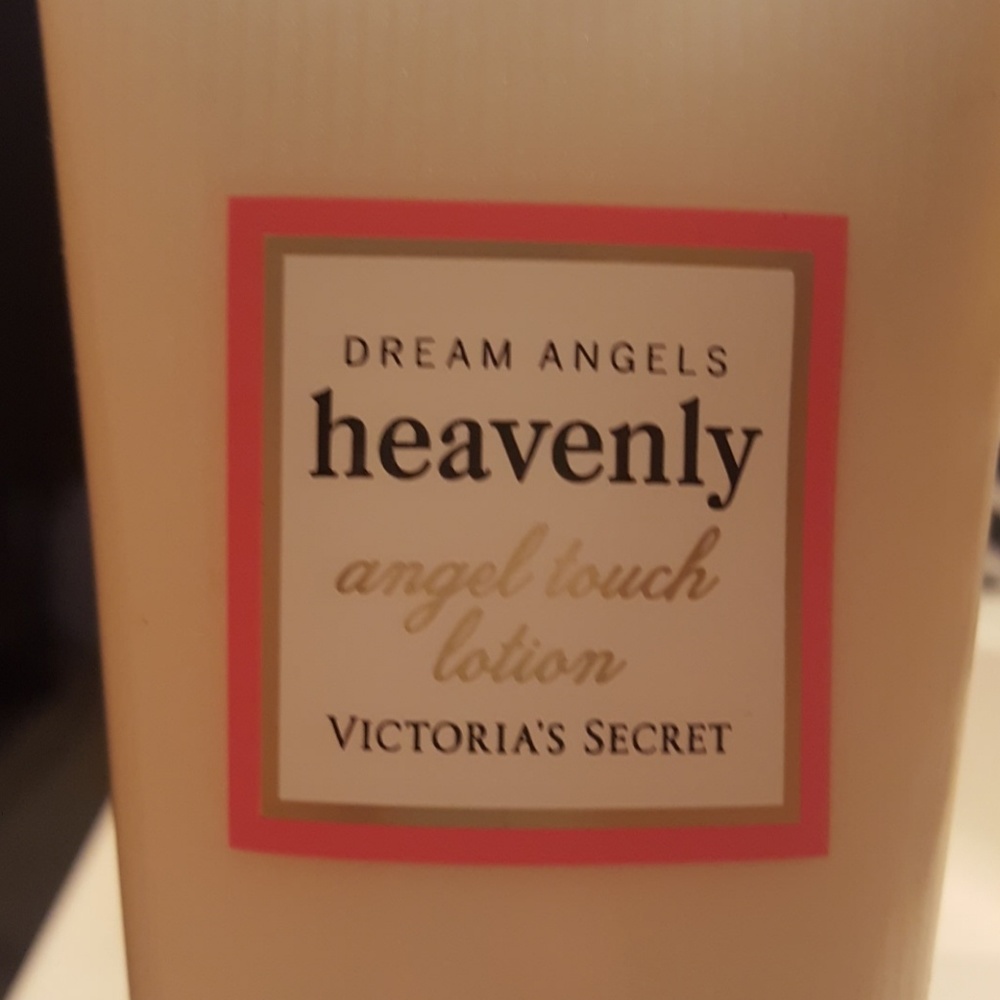 VICTORIA SECRET LOTION
