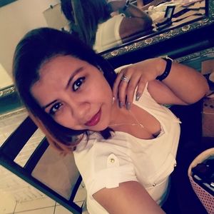 Meet your Posher, Alejandra