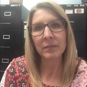 Meet your Posher, Deb