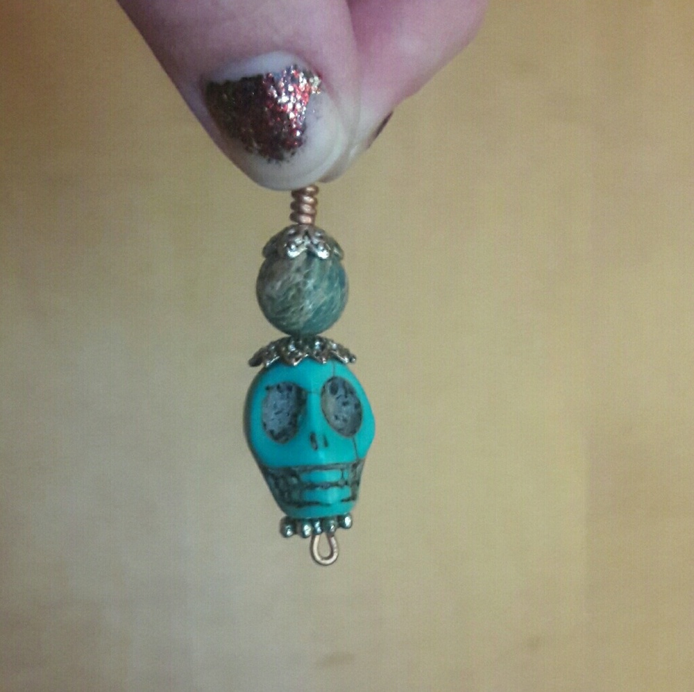 Skull pendant