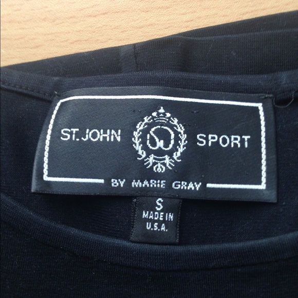 St. John black short sleeve shirt sz small - Picture 2 of 3