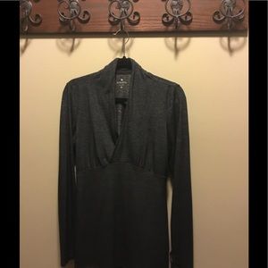 Athlete long sleeve black(ish) top