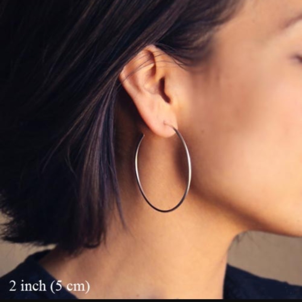 SILVER HOOP EARRINGS - Picture 5 of 5