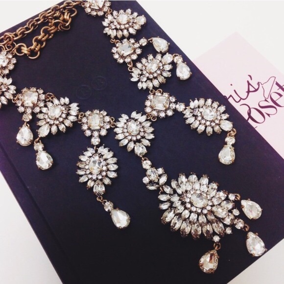 Jewelry | Chandelier Crystal Royalty Necklace - Picture 3 of 3