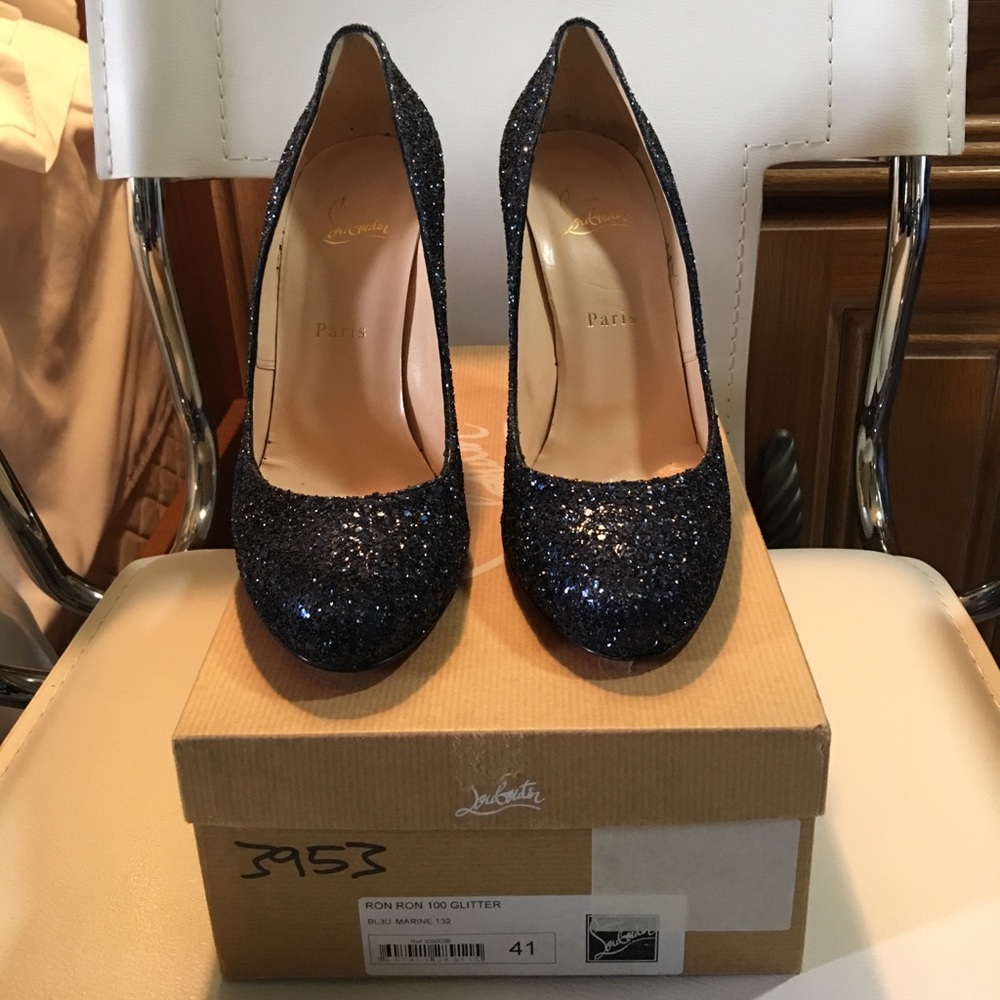 CHRISTIAN LOUBOUTIN GLITTER PUMPS