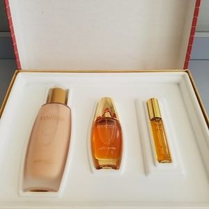 Estee Lauder beautiful set