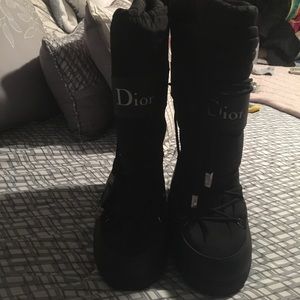 Dior moon boot