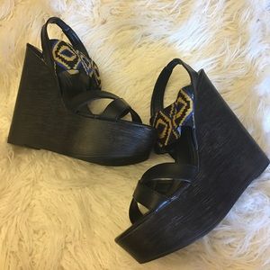 Size 9 black Aztec wedges