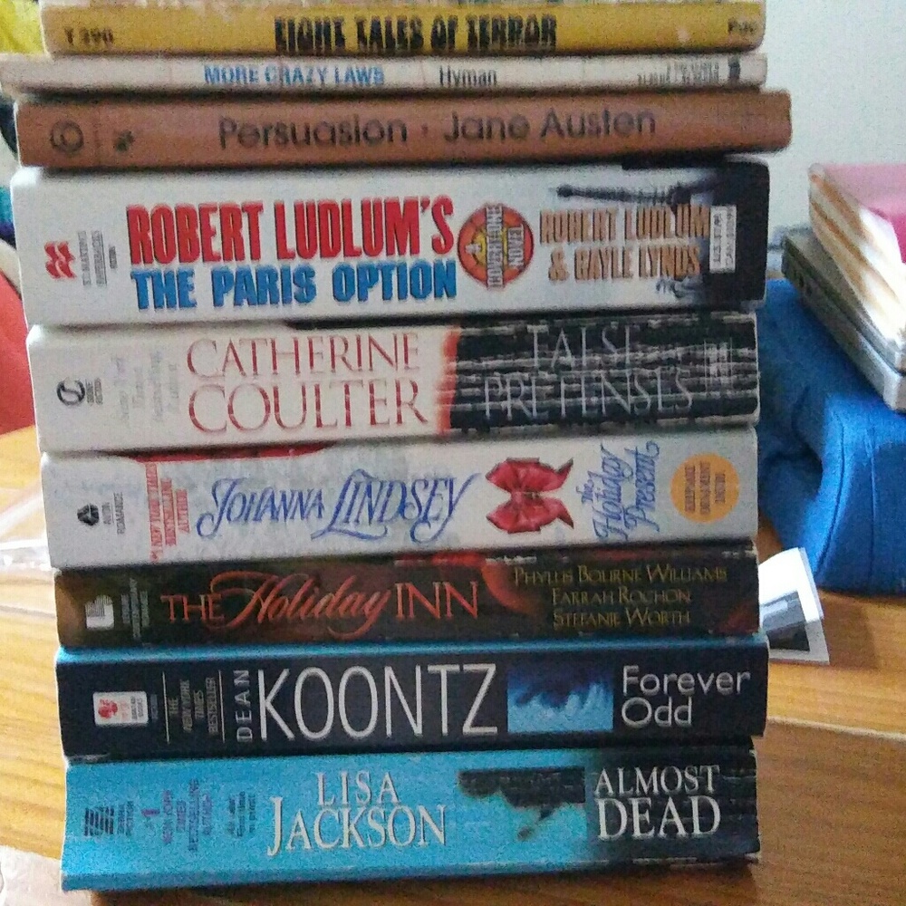 Various writers. Book lovers dream