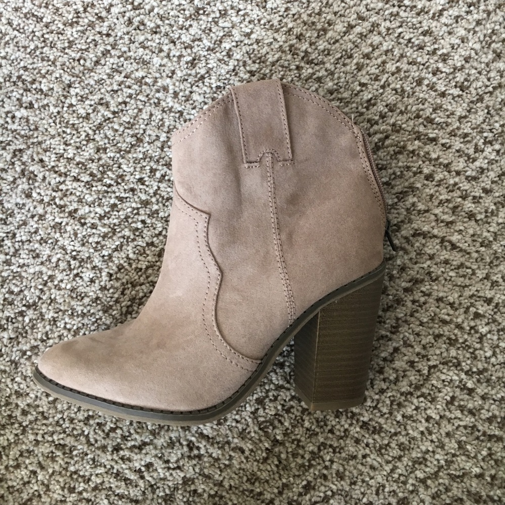 Beige booties