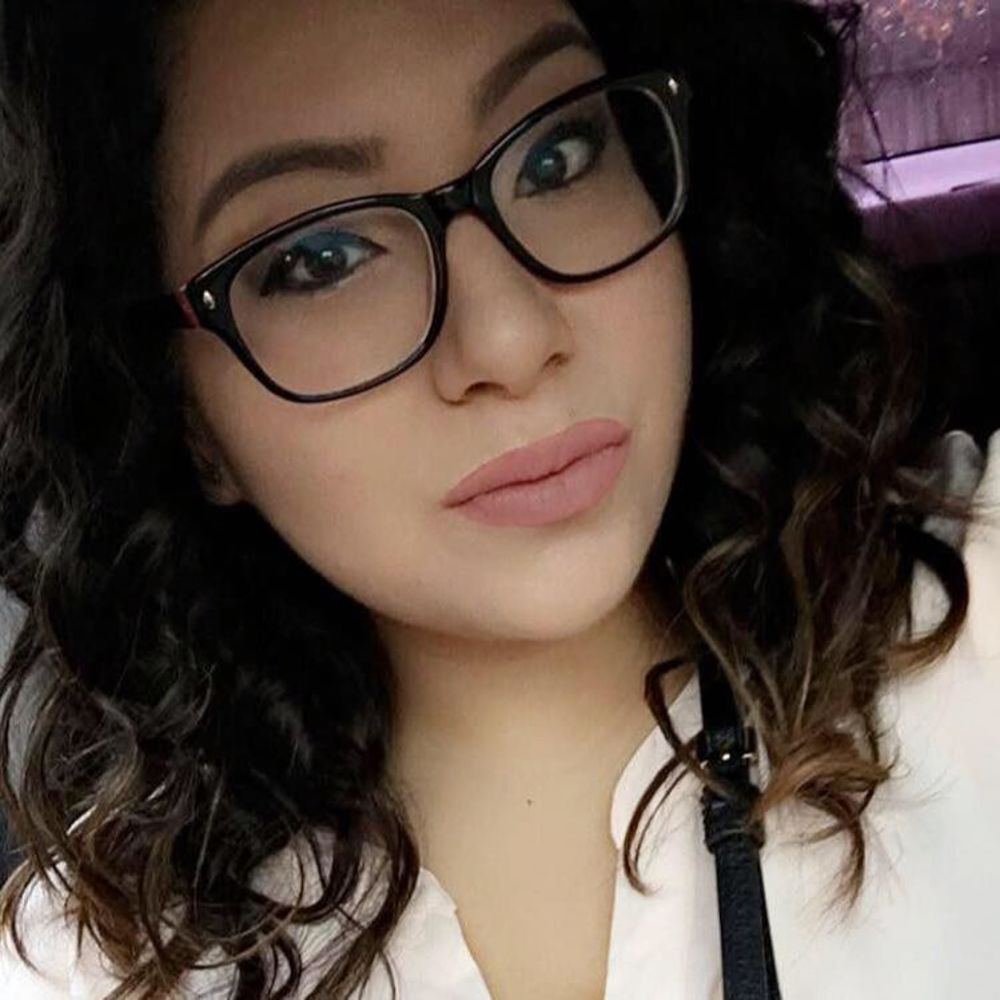 Meet your Posher, Nicole