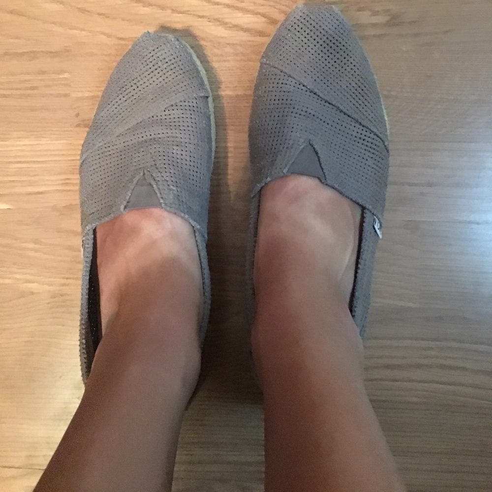 Toms