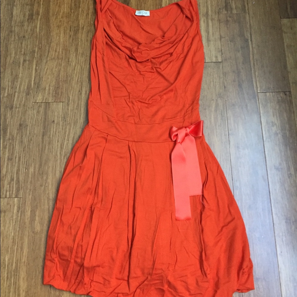 Sleeveless cotton orange dress with ribbon tie