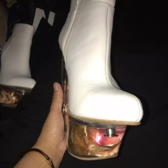 JEFFREY CAMPBELL: ICY DOLL - Picture 5 of 8