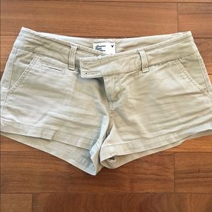 American Eagle khaki shorts size 0