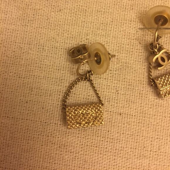 Authentic Rare 2.55 Vintage Chanel dangle earrings - Picture 3 of 4