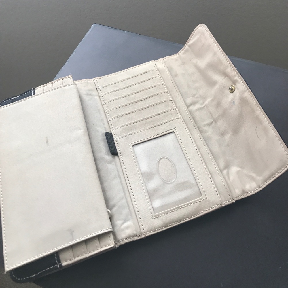 Wallet - Picture 4 of 5