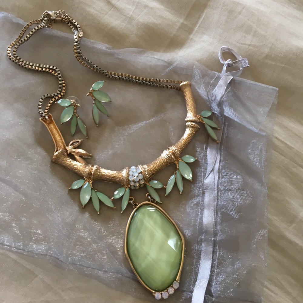 Necklace set