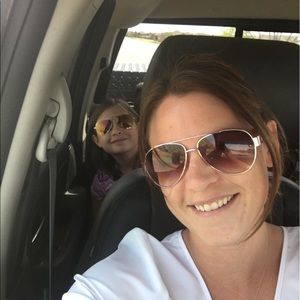 Meet your Posher, Stacey