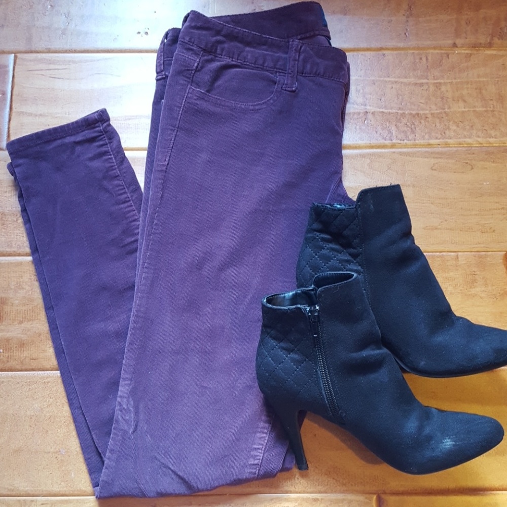 American Eagle Corduroy Jeans