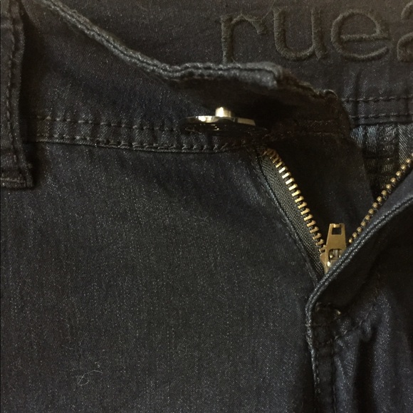 NWOT Black Rue Skinnies - Picture 3 of 3