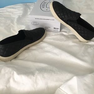 Steve Madden Sneakers Size 9