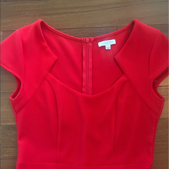 Fit and flare red dress - Picture 4 of 5