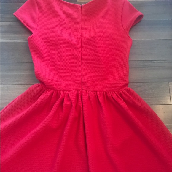 Fit and flare red dress - Picture 5 of 5