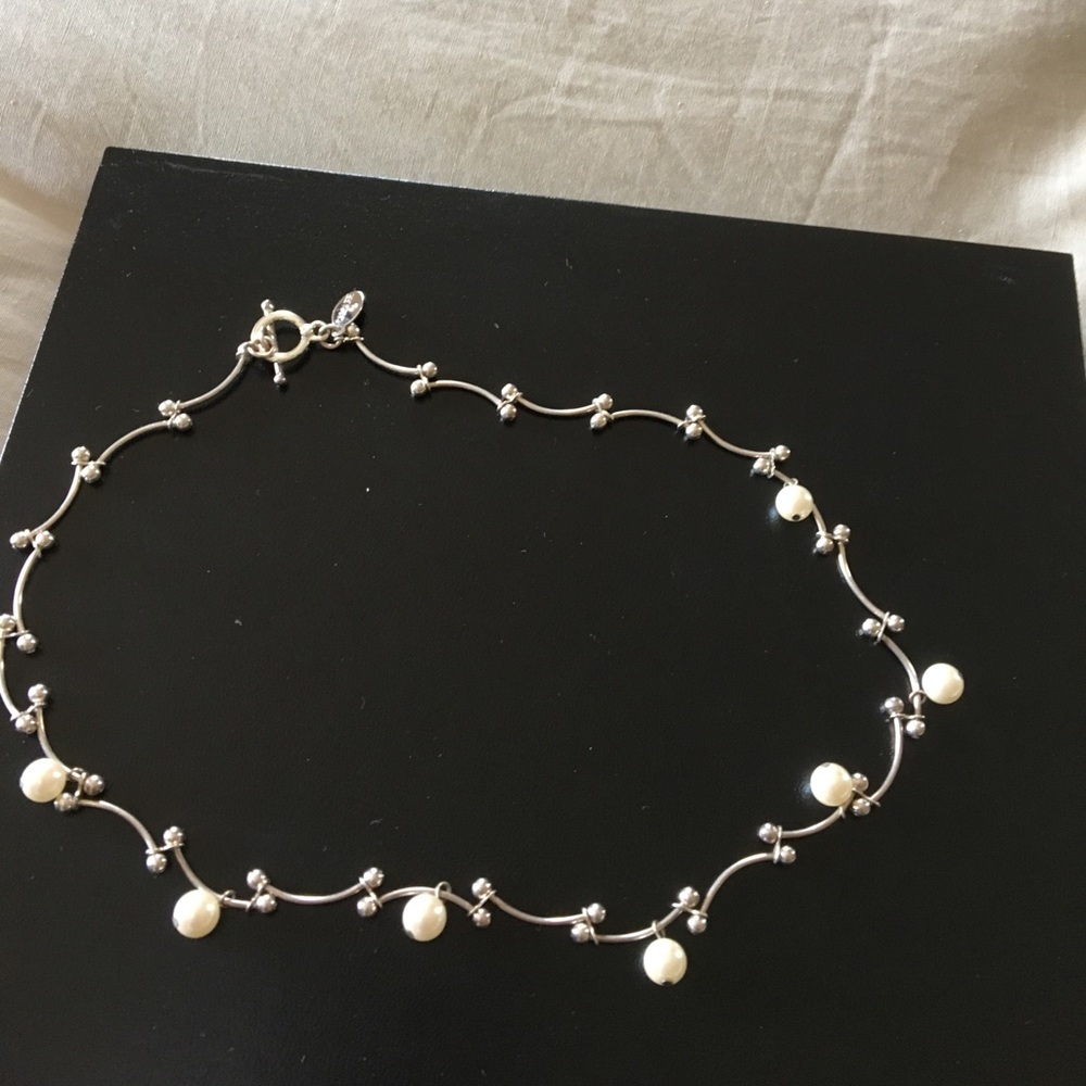 Wedding pearl necklace