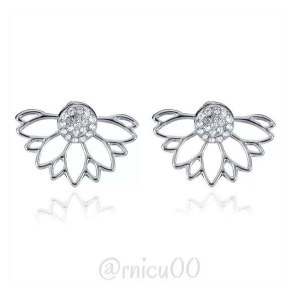 Boutique Jewelry - ⭐️Last 1! Floral Rhinestone Jacket Stud Earrings!