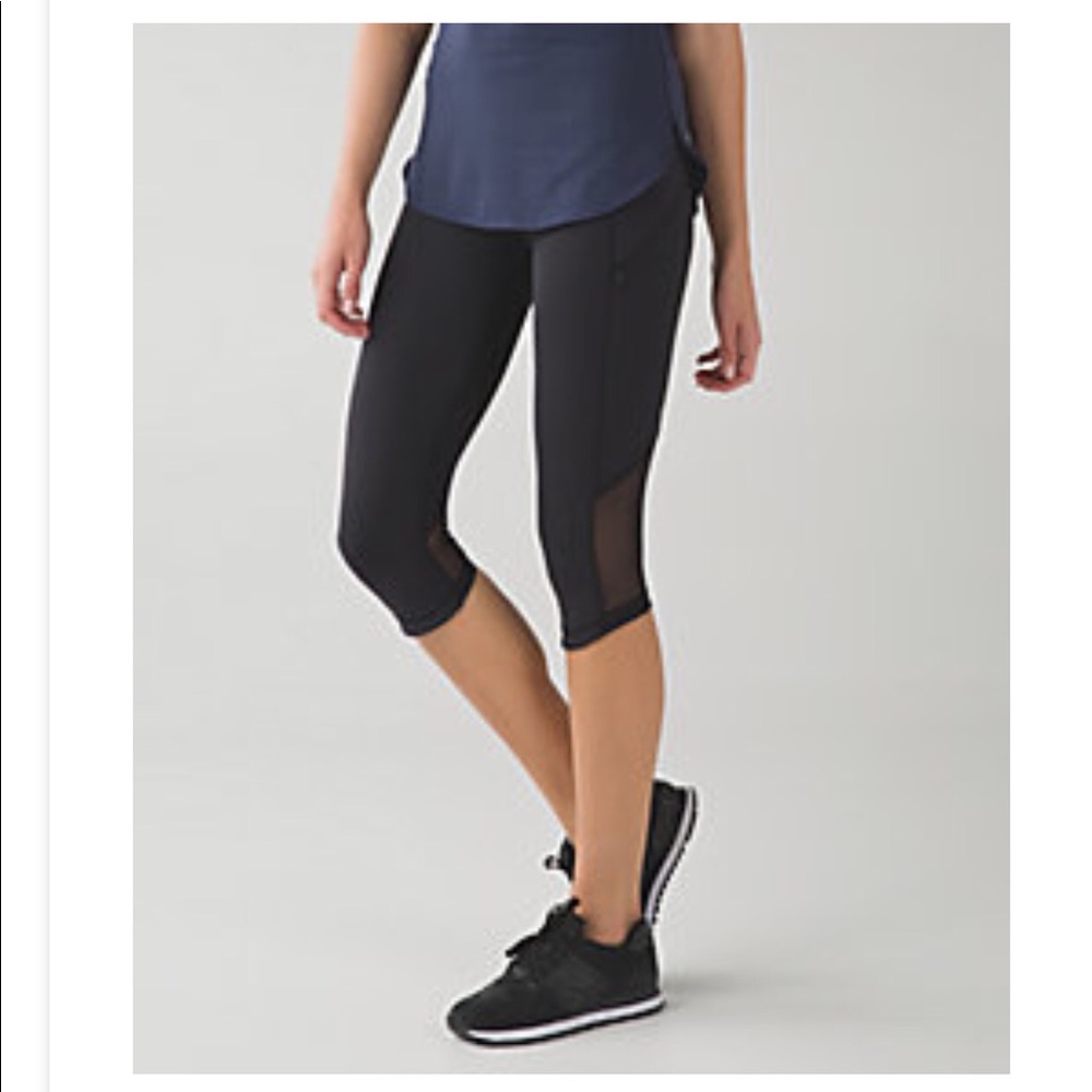 ✨SALE ✨ Lululemon Kris Cross Crop