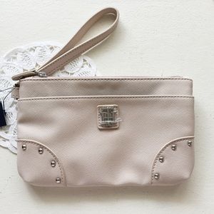 TOMMY HILFIGER Cream Wristlet Bag Clutch NWT