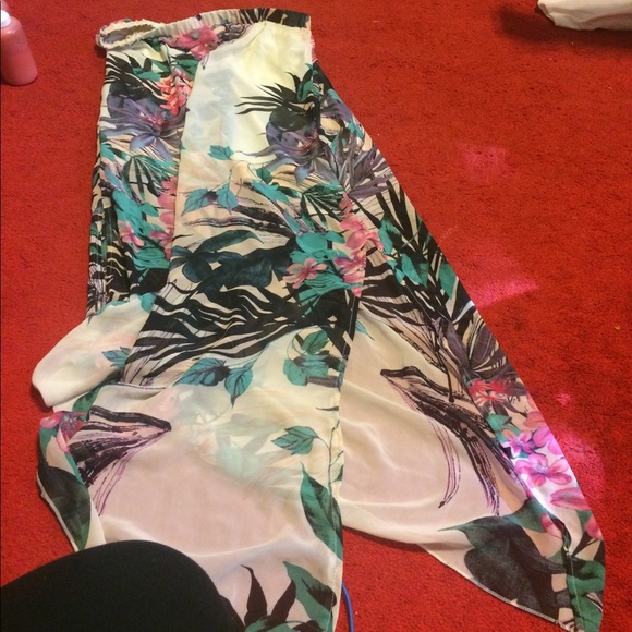 Floral Maxi skirt - Picture 3 of 3