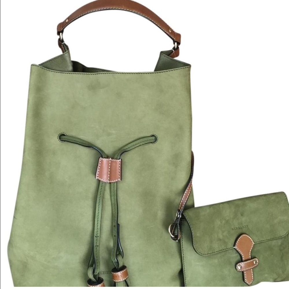 ❤️sold❤️Burberry Large Ashby Suede