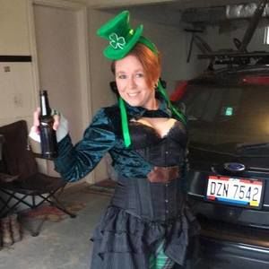 Meet your Posher, Cynthia