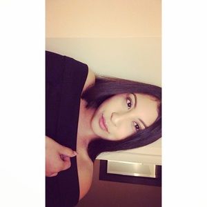 Meet your Posher, Jade