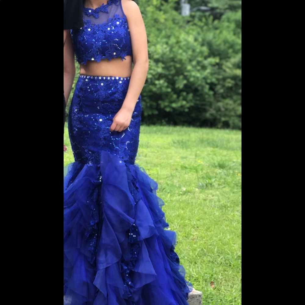 PROM DRESS