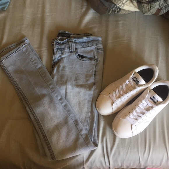 Bleached Silver Skinnies - Picture 2 of 5