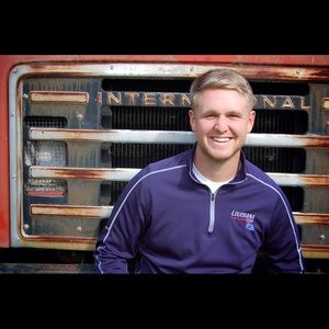 Meet your Posher, Levi