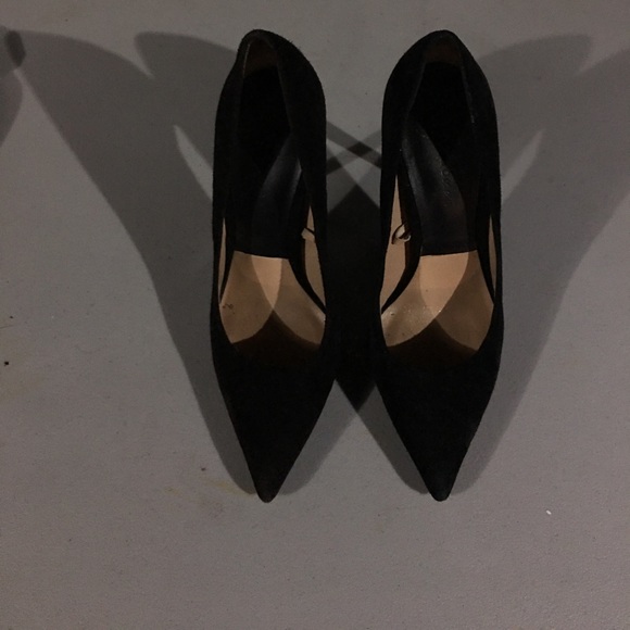Zara Shoes - Zara pointy Heel pumps