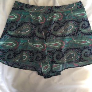 Patterned shorts