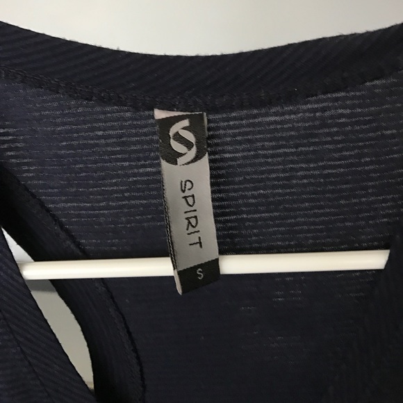 Anchor top DONATED - Picture 3 of 3